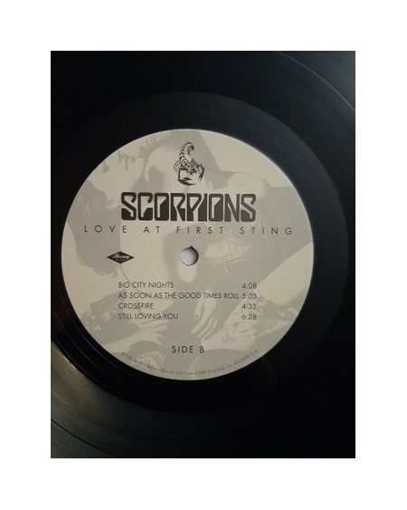 Scorpions LOVE AT FIRST STING (LP)